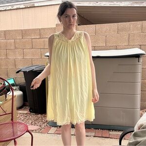Elegant Yellow Lace Trim Nightgown